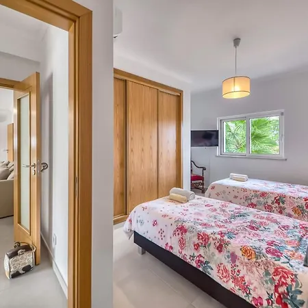 Вилла 838 Larissa Портиман