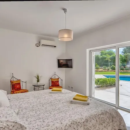 Willa 838 Larissa Portimão