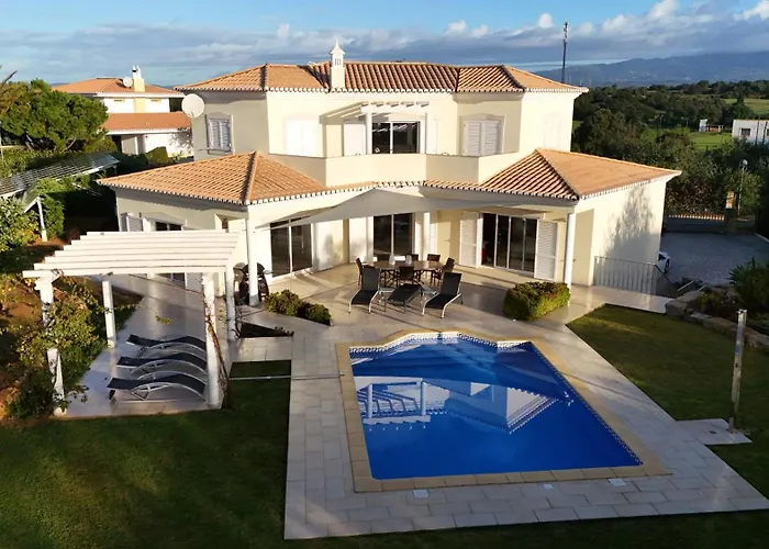 838 Larissa * Portimão