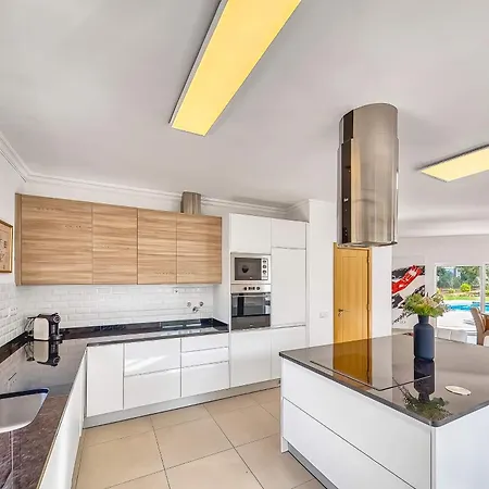 838 Larissa Villa Portimão